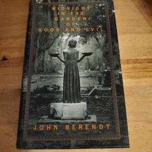 Midnight In the Garden of Good and Evil Book